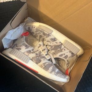 Adidas MMD R1 sneakers